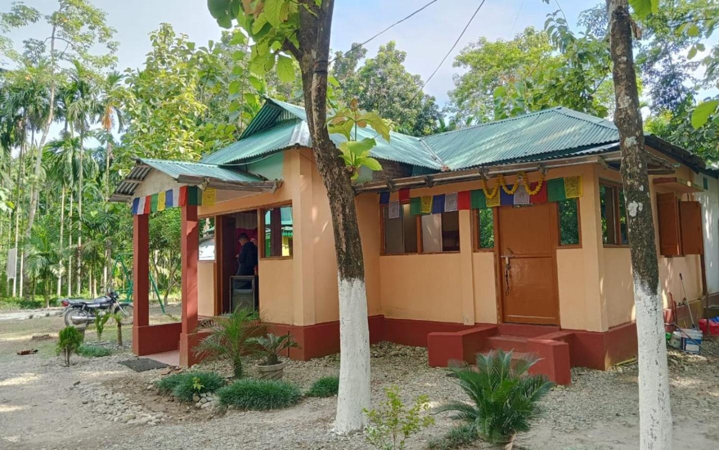 Leo Jungle Retreat By Stayapart , Jaldapara Madari Hat Exteriör bild